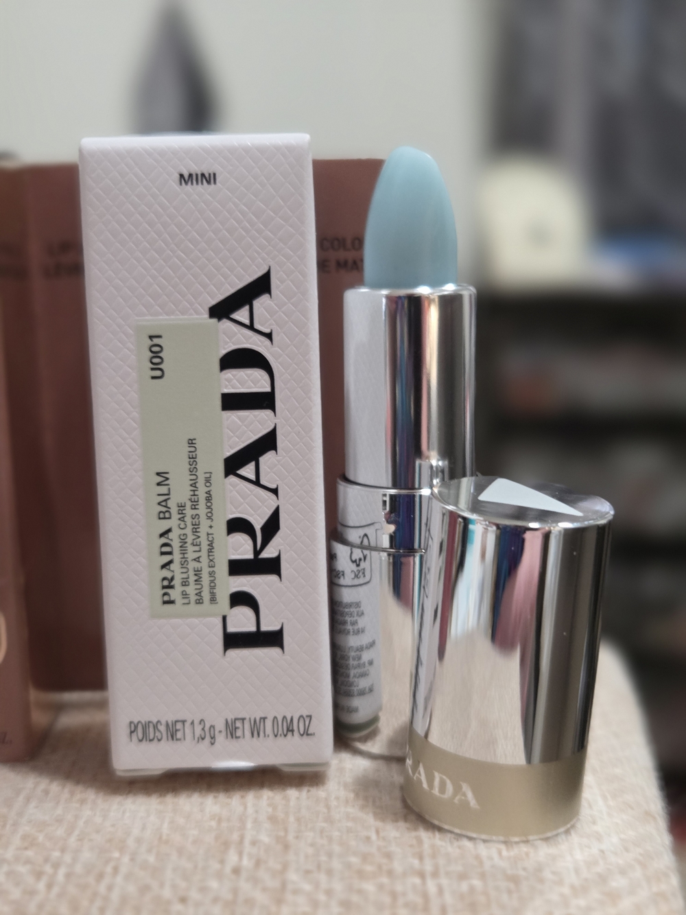 Valentino Pink Lip & Blush Liquid - Soft Pink/ Prada Lip Balm Bundle - Picture 3 of 4